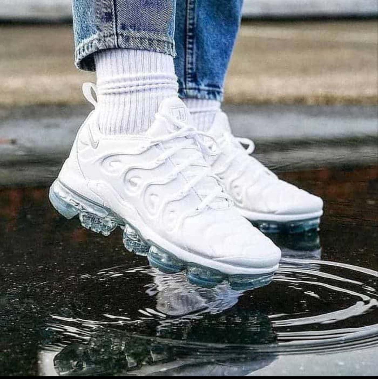 Nike Vapormax white