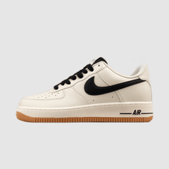 Nike Air Force 1 07 Low Cream Μαύρο