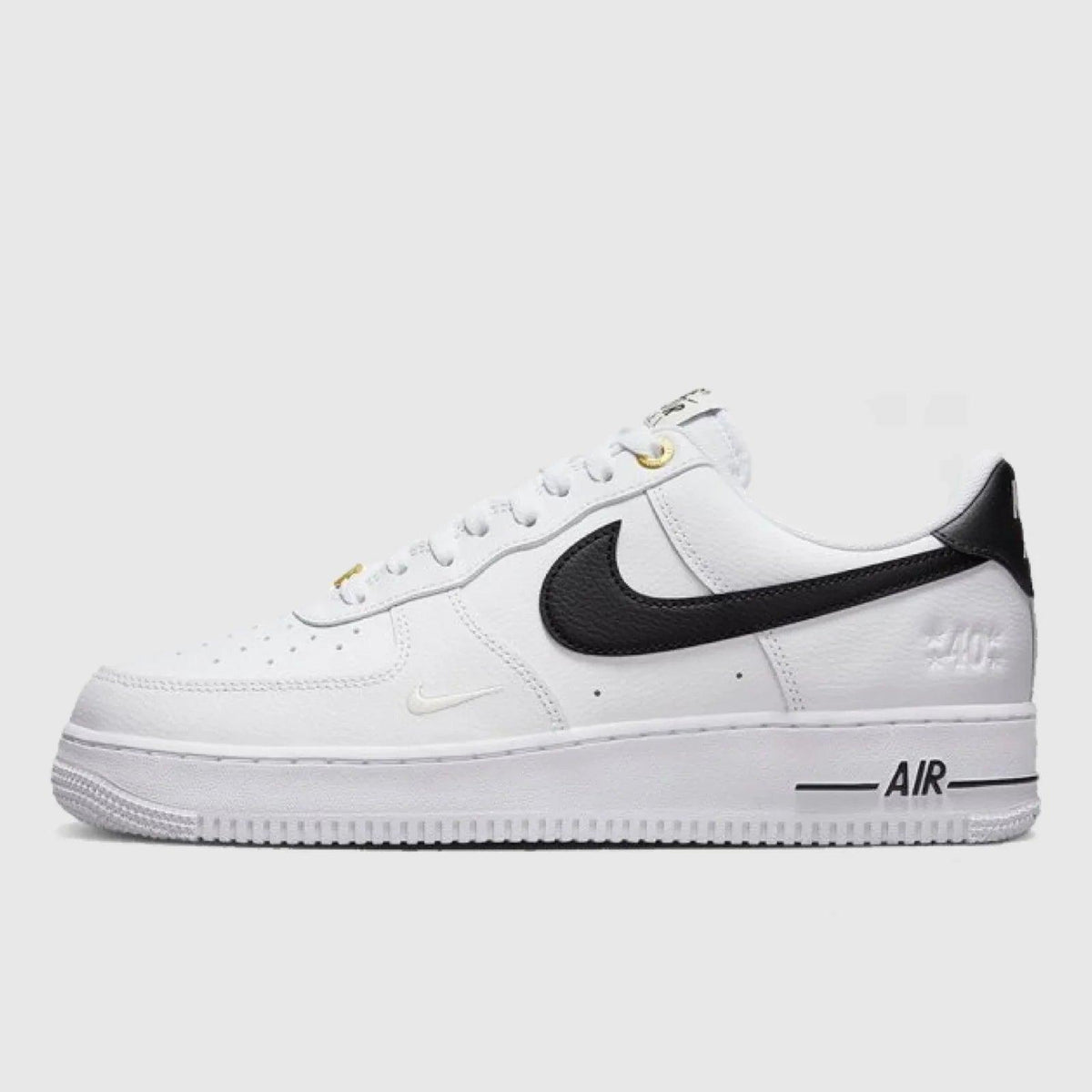 Nike Air Force 1 Low ’07 White Black (gold metal)